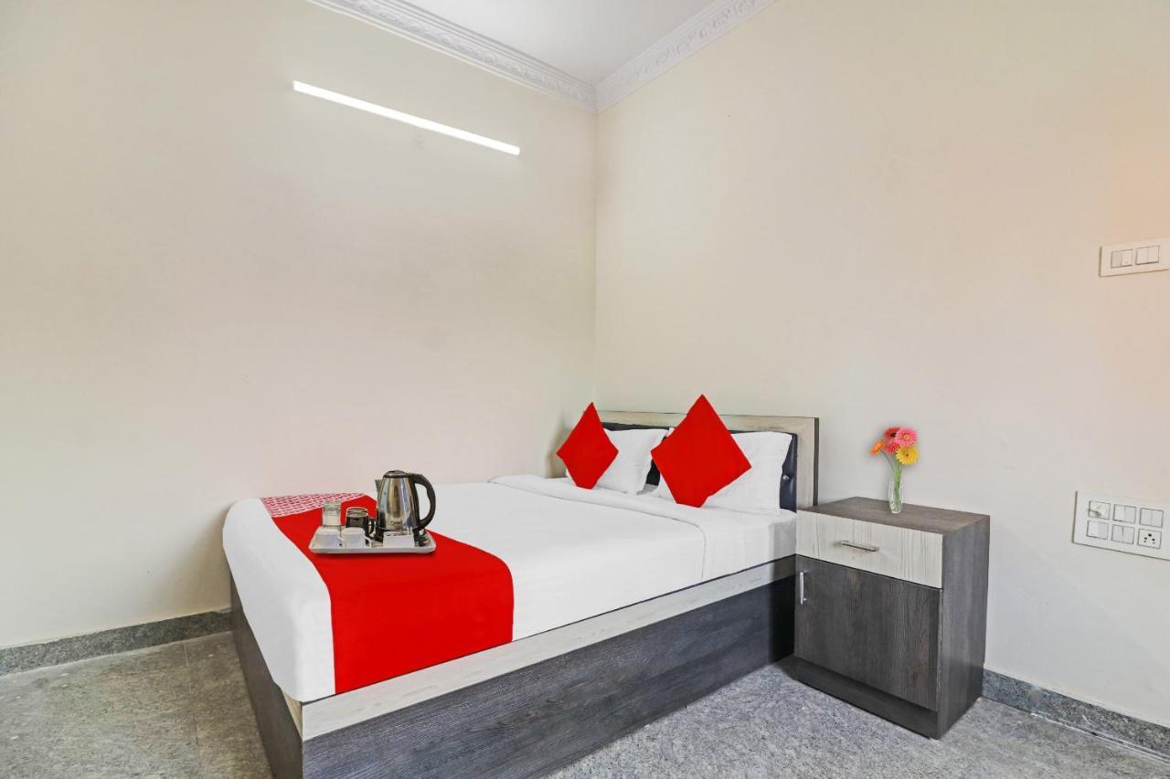 Hotel O Gs International Near Anu Wine Shop Shamshabad Exterior foto