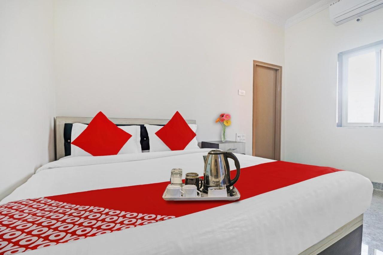 Hotel O Gs International Near Anu Wine Shop Shamshabad Exterior foto