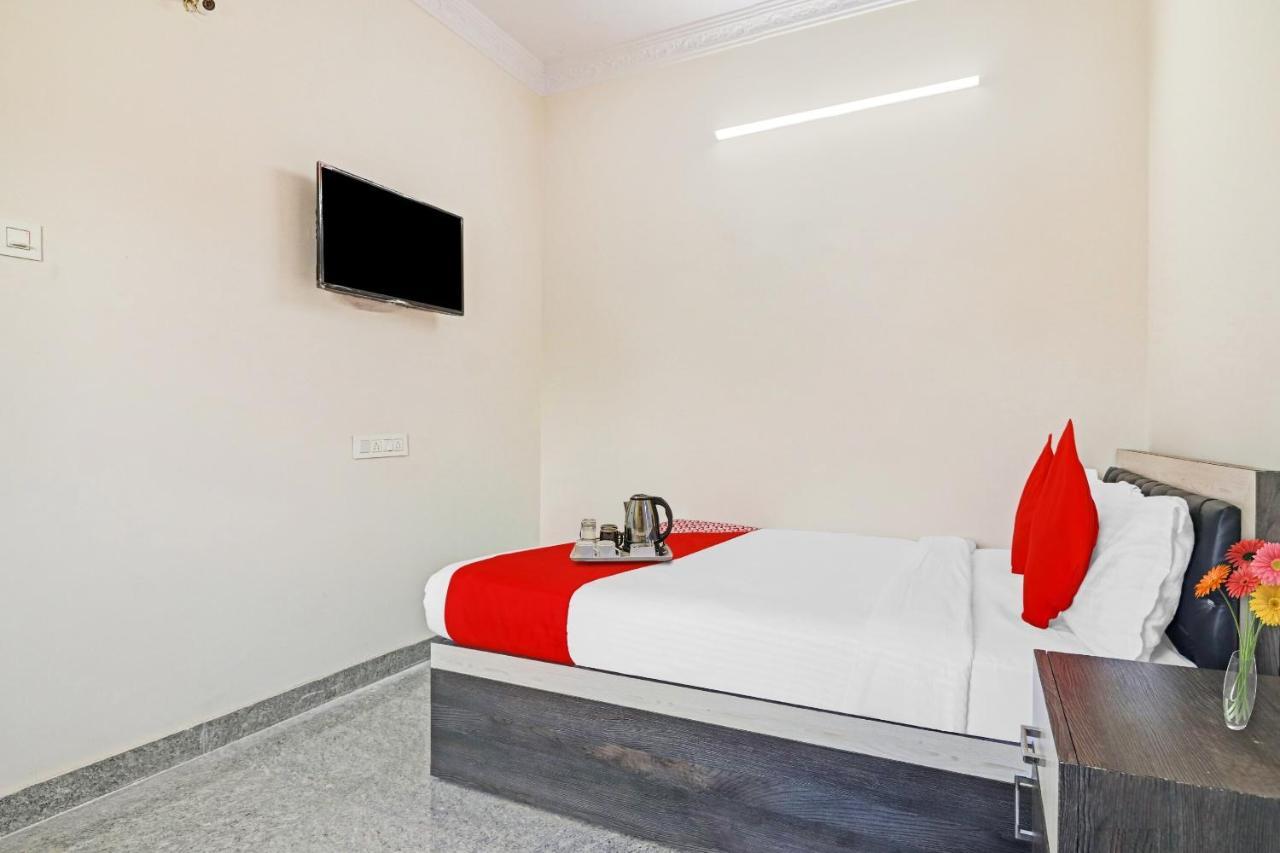 Hotel O Gs International Near Anu Wine Shop Shamshabad Exterior foto