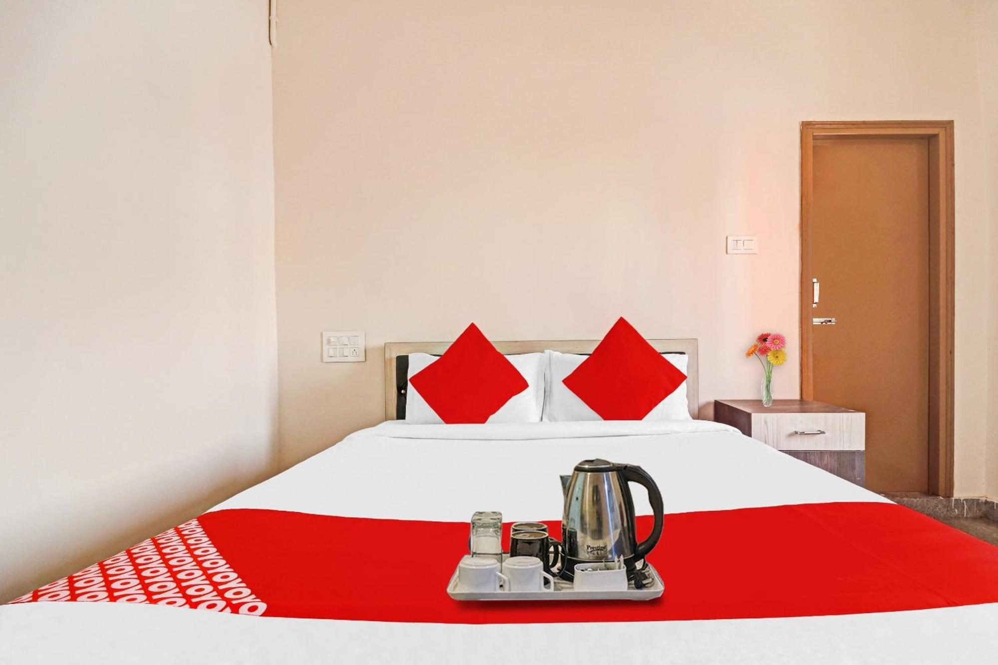 Hotel O Gs International Near Anu Wine Shop Shamshabad Exterior foto